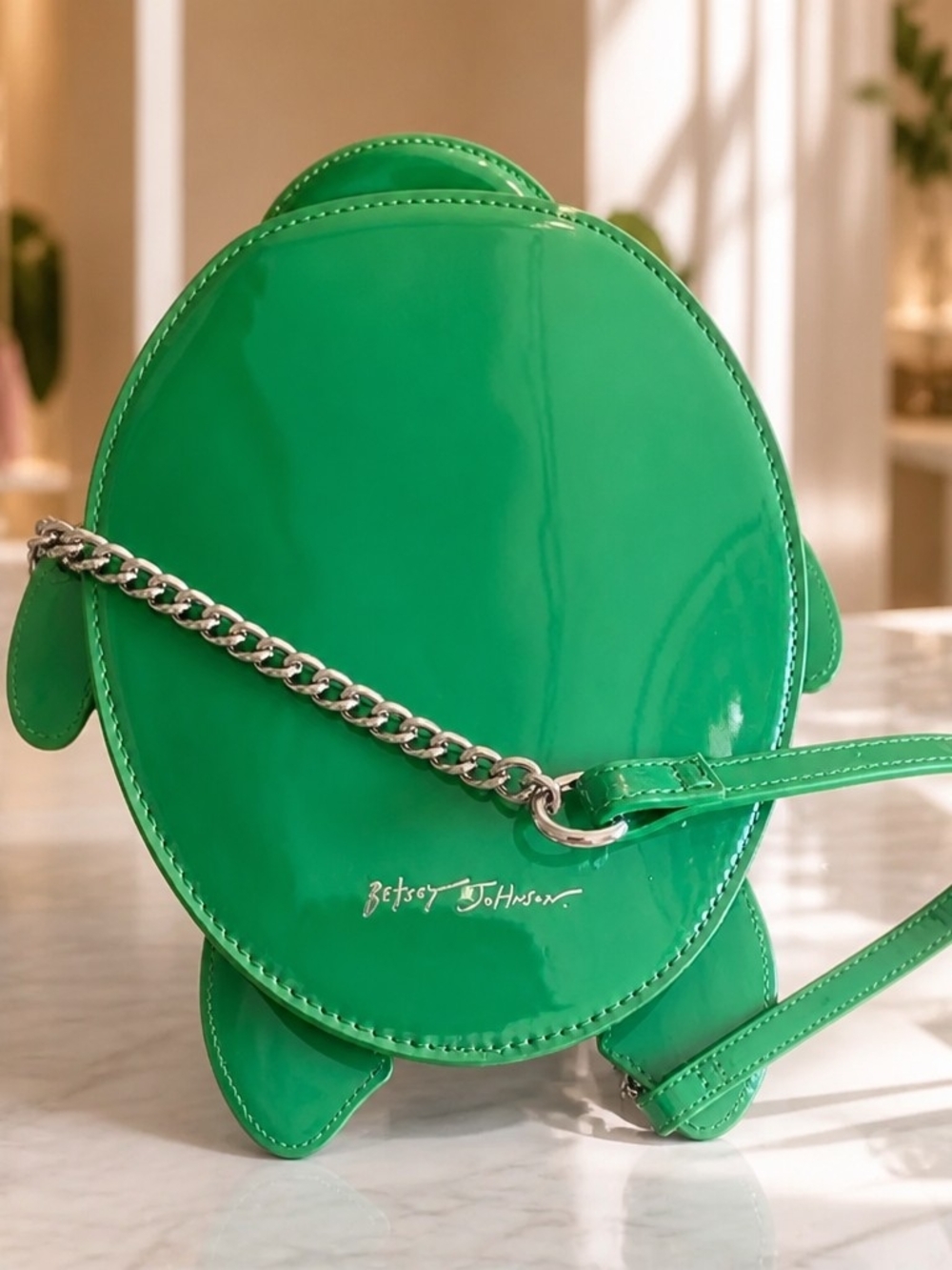Betsey Johnson GREEN "SHELLY TURTLE" Crossbody Bag & Time & True Earring Set - Picture 2 of 4